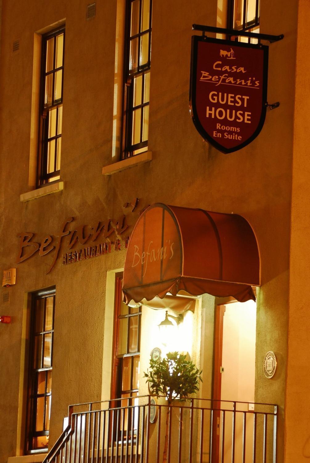 קלונמל Befani'S Mediterranean Restaurant & Townhouse מראה חיצוני תמונה